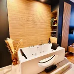 Appartamento Cosy Jacuzzi - Secrets D'ana