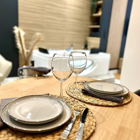 Cosy Jacuzzi - Secrets D'ana * Troyes